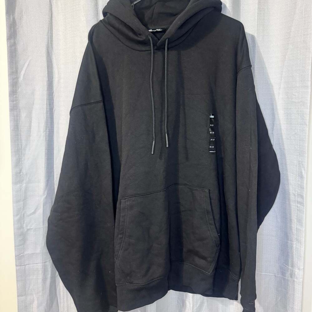 LCKR Fleece Pullover Hoodie - Black